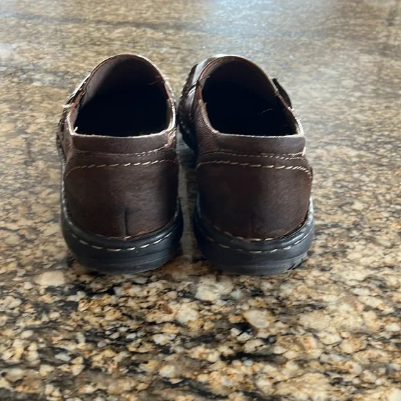 Earth Origins size 7M ladies leather shoes in excellent condition. - Picture 3 of 5